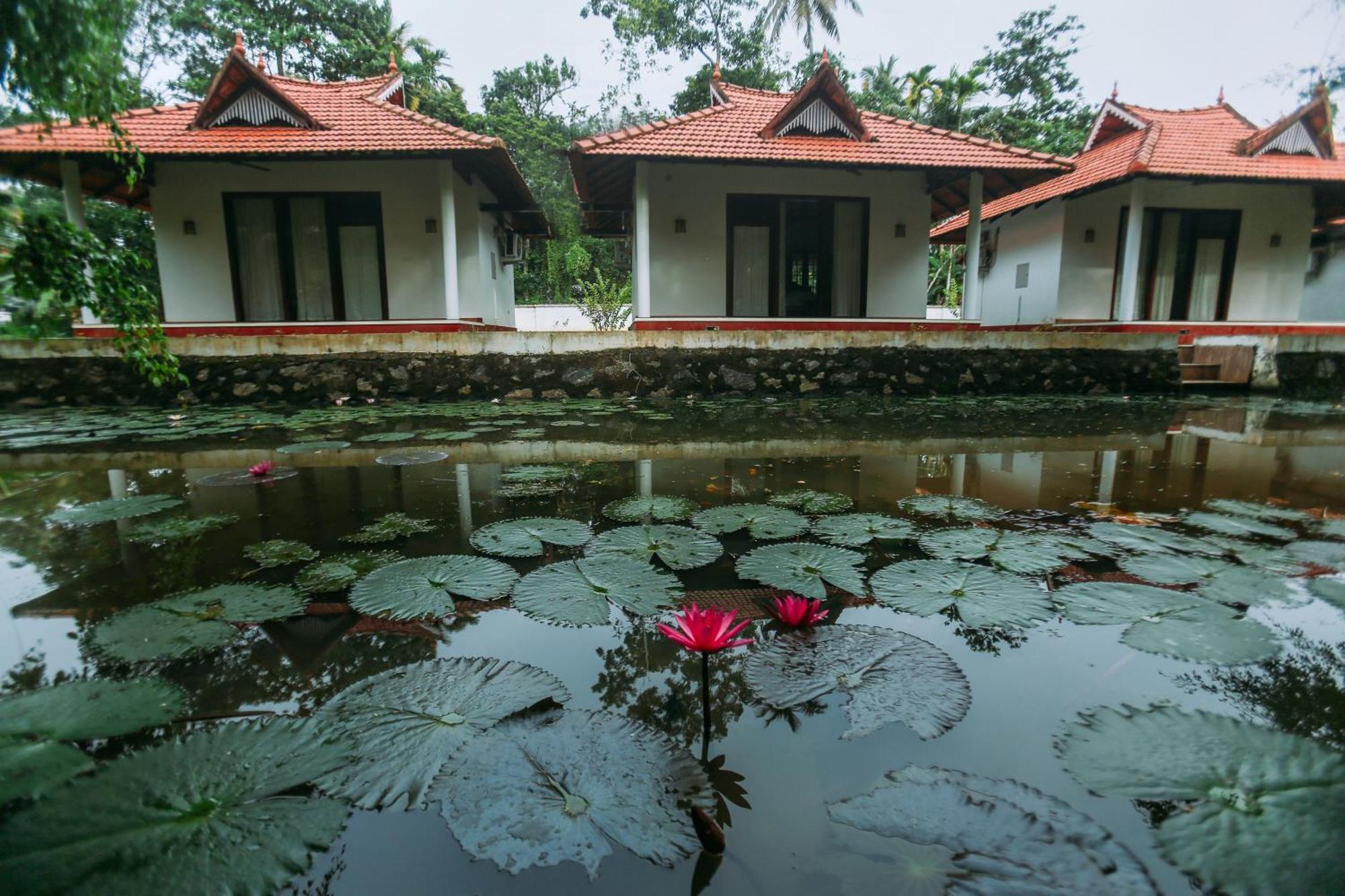 Palmgrove Lake Resort Alappuzha Εξωτερικό φωτογραφία