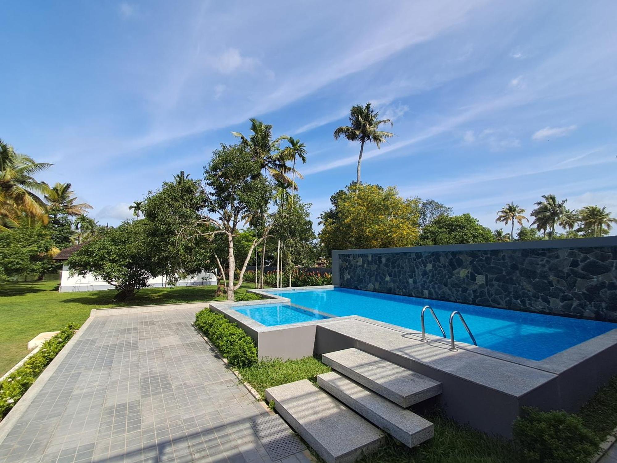Palmgrove Lake Resort Alappuzha Εξωτερικό φωτογραφία