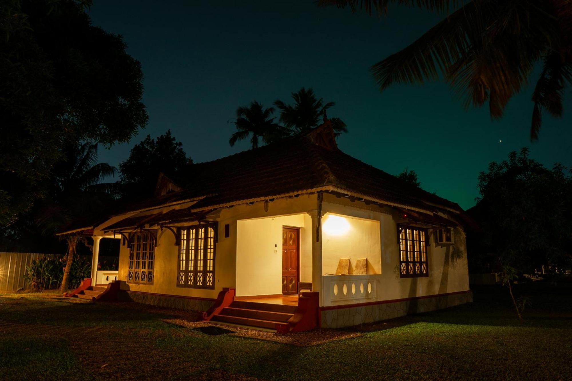 Palmgrove Lake Resort Alappuzha Εξωτερικό φωτογραφία
