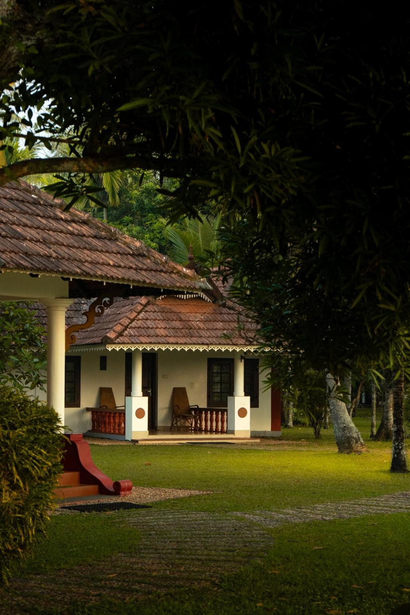 Palmgrove Lake Resort Alappuzha Εξωτερικό φωτογραφία