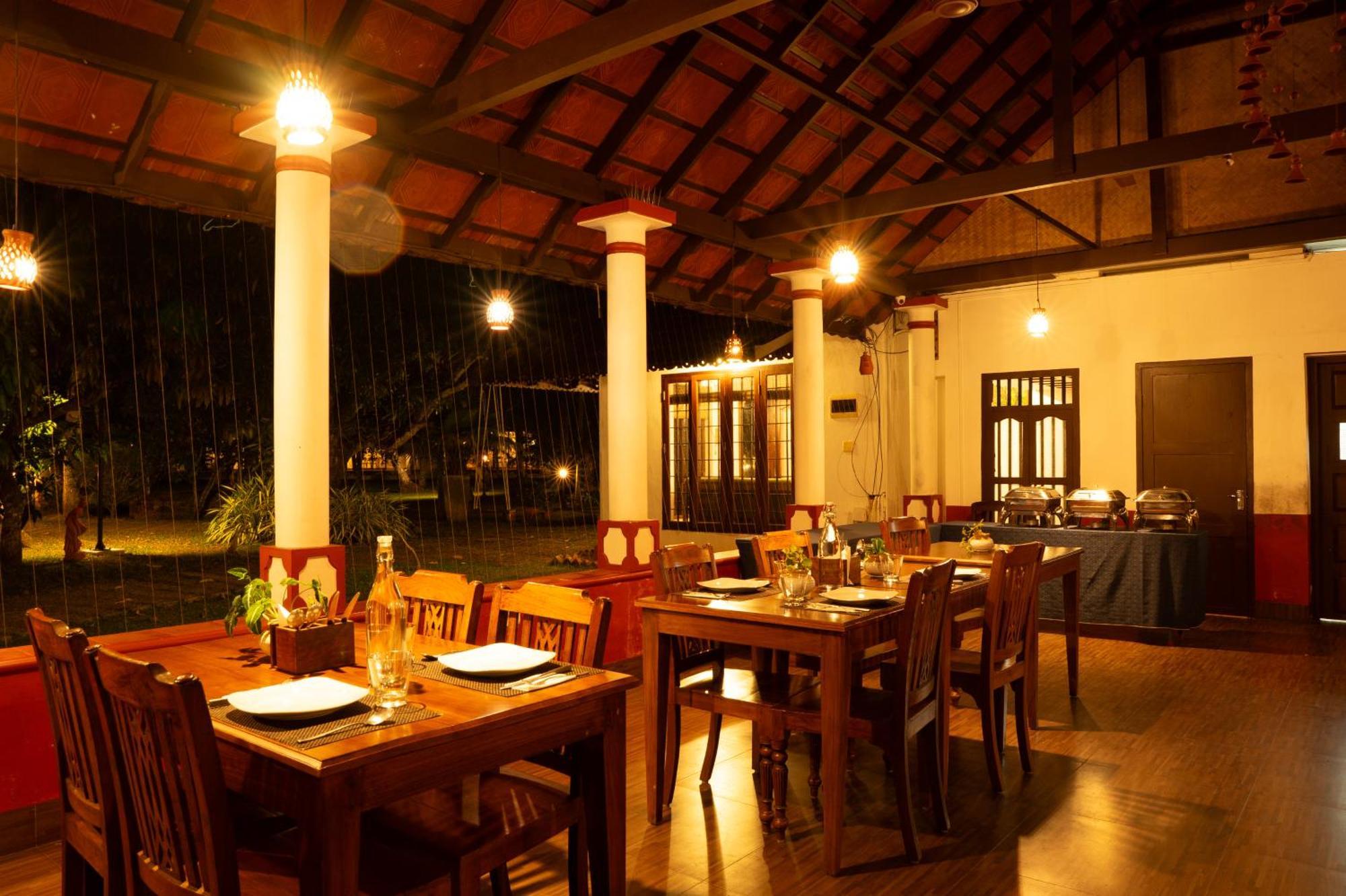 Palmgrove Lake Resort Alappuzha Εξωτερικό φωτογραφία