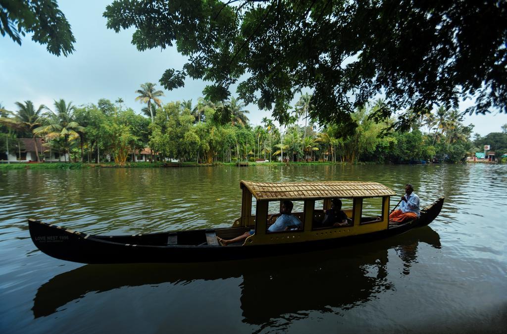 Palmgrove Lake Resort Alappuzha Εξωτερικό φωτογραφία