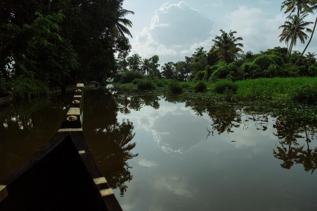 Palmgrove Lake Resort Alappuzha Εξωτερικό φωτογραφία