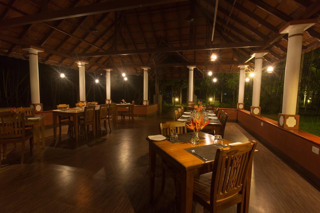 Palmgrove Lake Resort Alappuzha Εξωτερικό φωτογραφία