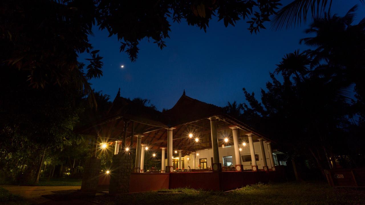 Palmgrove Lake Resort Alappuzha Εξωτερικό φωτογραφία